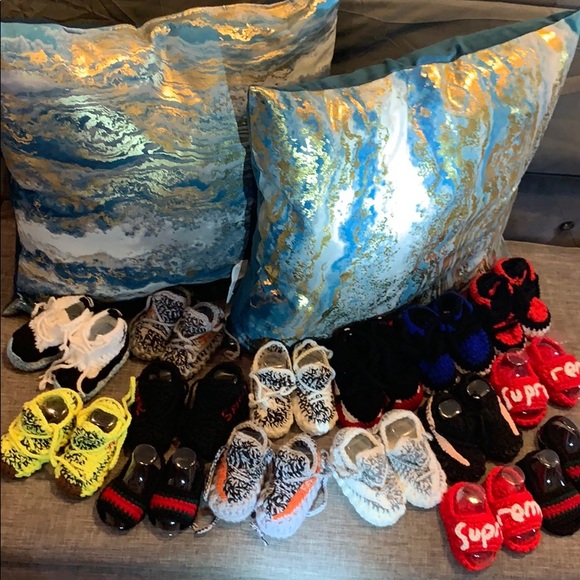 BN Lot of 15 Custom Handmade baby crochet shoes - Picture 7 of 7